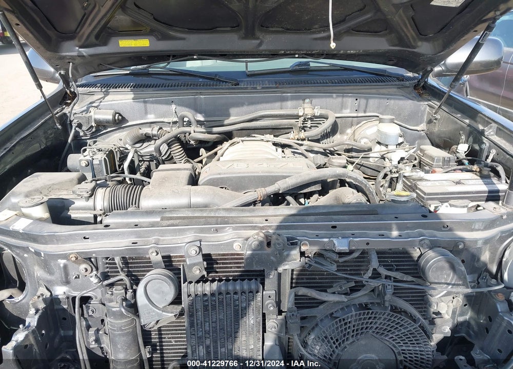2004 TOYOTA SEQUOIA LIMITED V8 VIN: 5TDZT38A14S238388