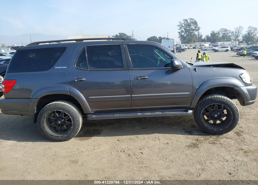2004 TOYOTA SEQUOIA LIMITED V8 VIN: 5TDZT38A14S238388