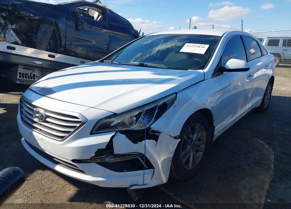 2015 HYUNDAI SONATA SE VIN: 5NPE24AF6FH245634