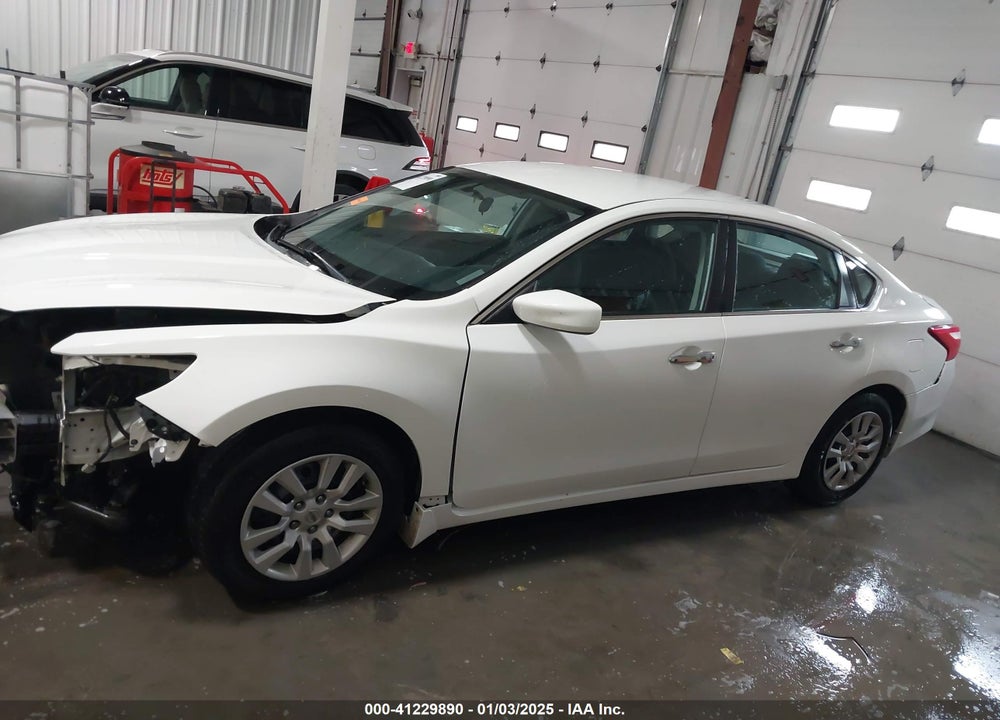 2017 NISSAN ALTIMA VIN: 1N4AL3AP8HC274782