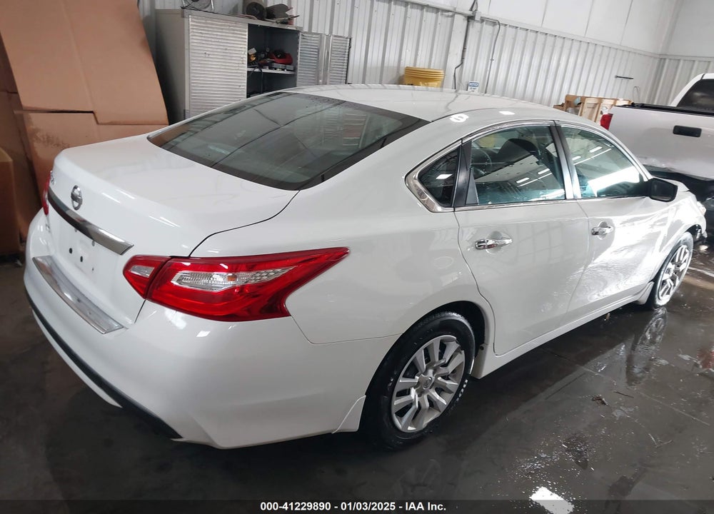 2017 NISSAN ALTIMA VIN: 1N4AL3AP8HC274782