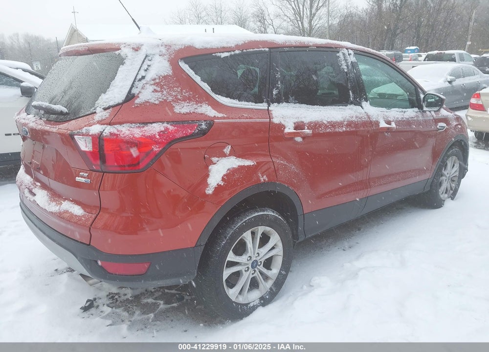 2019 FORD ESCAPE SE VIN: 1FMCU9GD5KUB76144