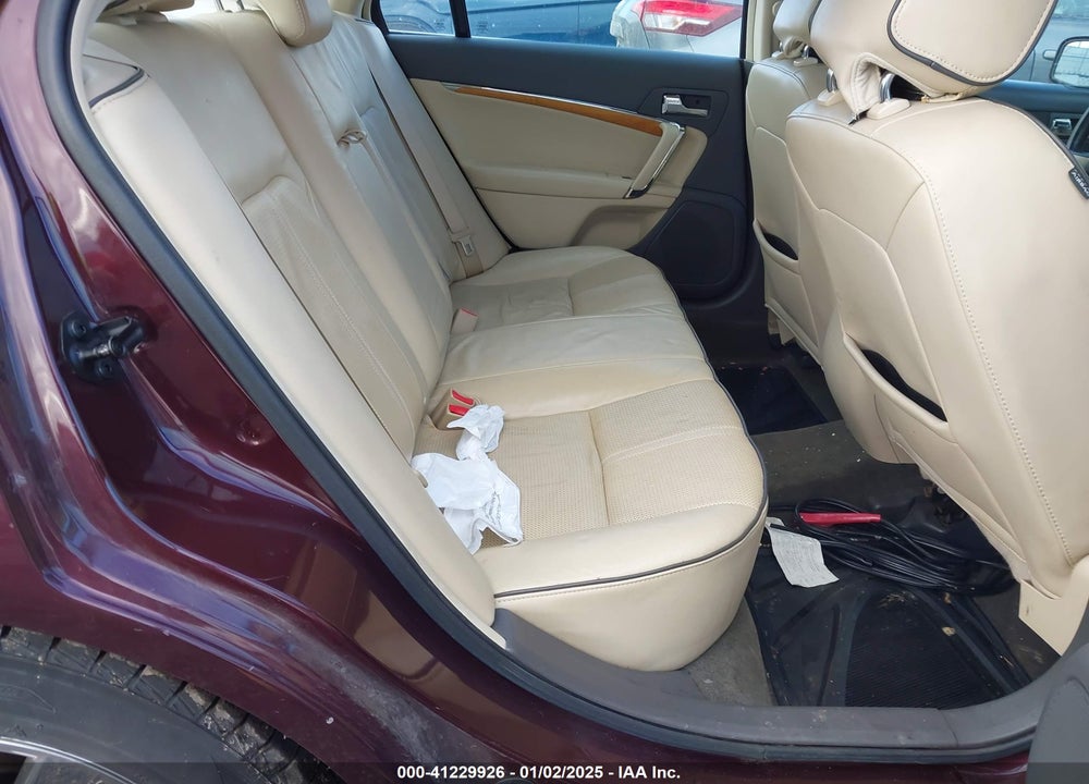 2011 LINCOLN MKZ VIN: 3LNHL2GC7BR769549