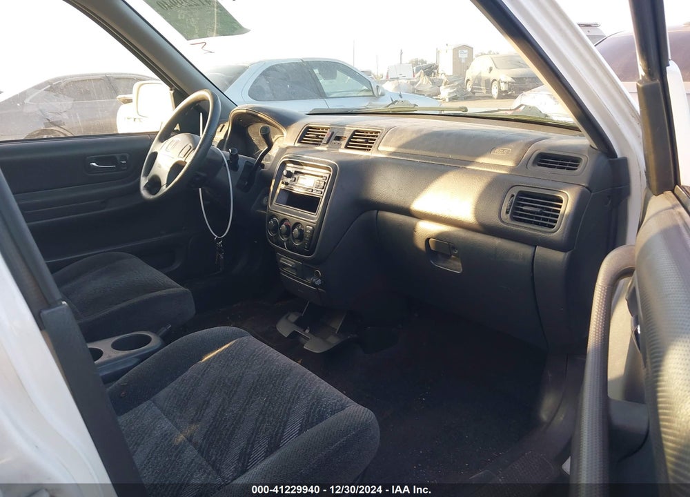 2001 HONDA CR-V EX VIN: JHLRD18681S029166