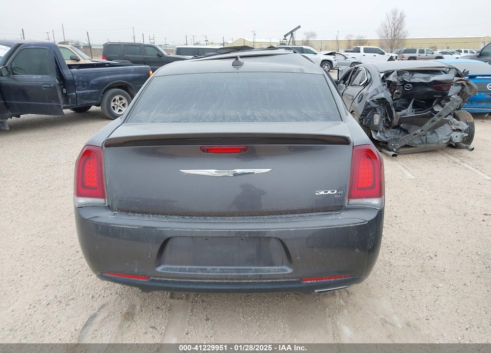 2018 CHRYSLER 300 300S VIN: 2C3CCABG5JH245107