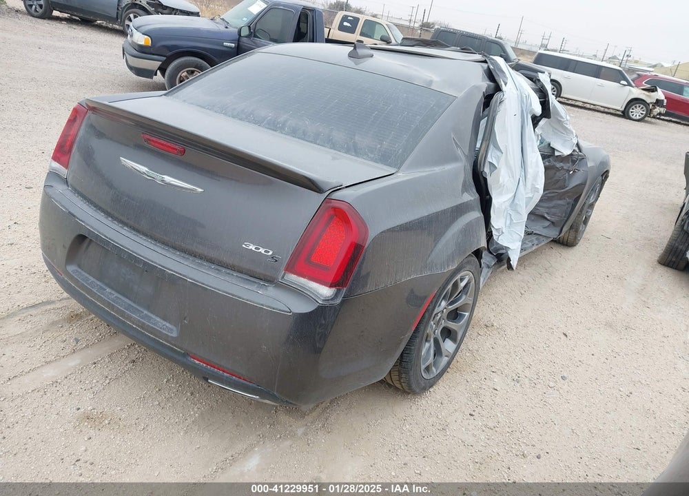 2018 CHRYSLER 300 300S VIN: 2C3CCABG5JH245107