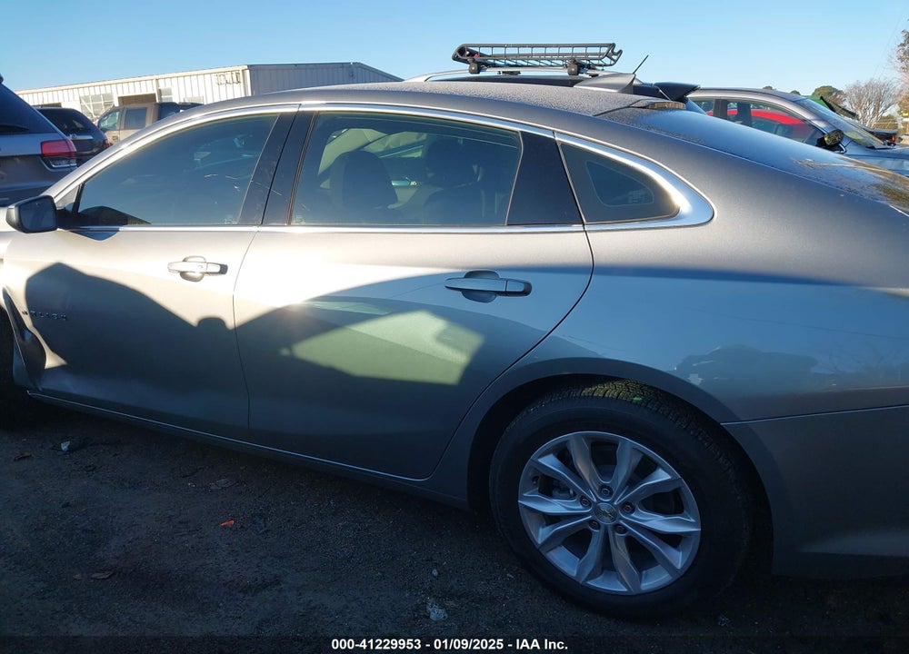 2025 CHEVROLET MALIBU VIN: 1G1ZD5ST2SF105258