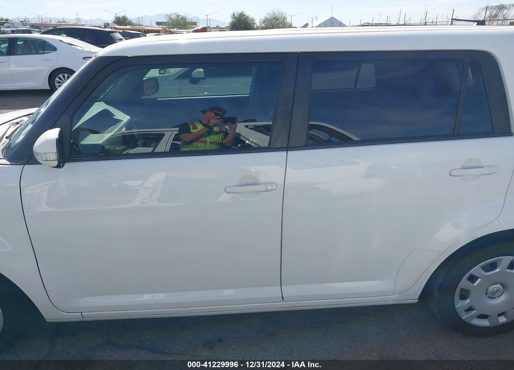 2008 SCION XB VIN: JTLKE50E181028239