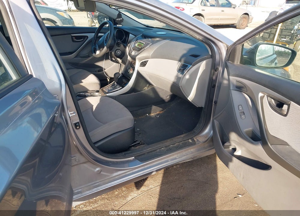 2013 HYUNDAI ELANTRA GLS VIN: KMHDH4AE0DU561420
