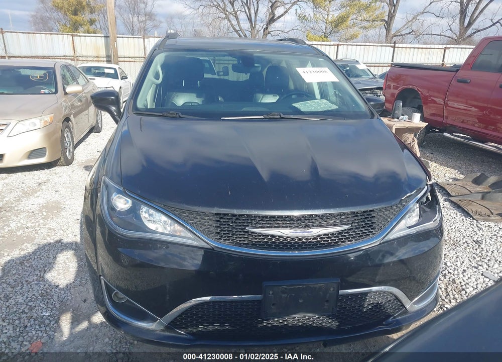 2017 CHRYSLER PACIFICA TOURING L VIN: 2C4RC1BG8HR569503
