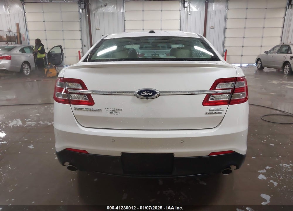 2013 FORD TAURUS VIN: 1FAHP2E80DG221206