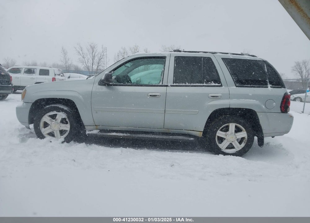 2008 CHEVROLET TRAILBLAZER LT VIN: 1GNDT13S382219179