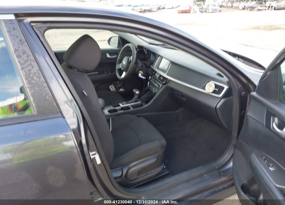2019 KIA OPTIMA VIN: 5XXGT4L34KG297858