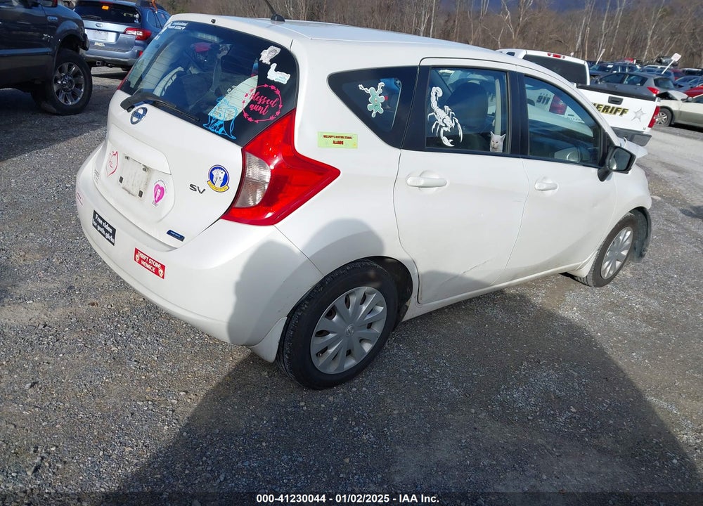 2015 NISSAN VERSA NOTE VIN: 3N1CE2CP1FL388857