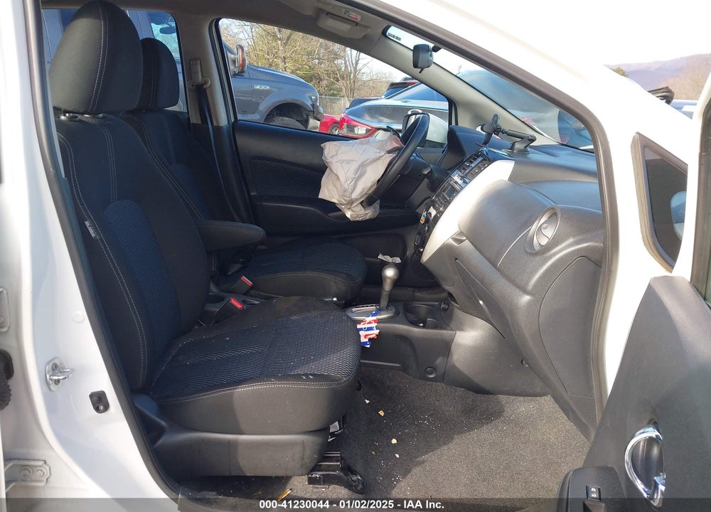 2015 NISSAN VERSA NOTE VIN: 3N1CE2CP1FL388857
