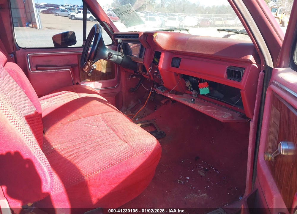 1983 FORD F100 VIN: 1FTCF10F6DNA09204