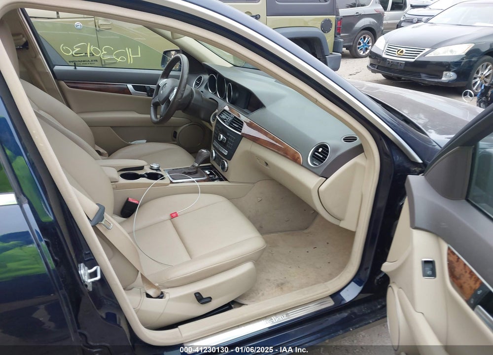 2014 MERCEDES-BENZ C 300 LUXURY 4MATIC/SPORT 4MATIC VIN: WDDGF8AB7ER310702