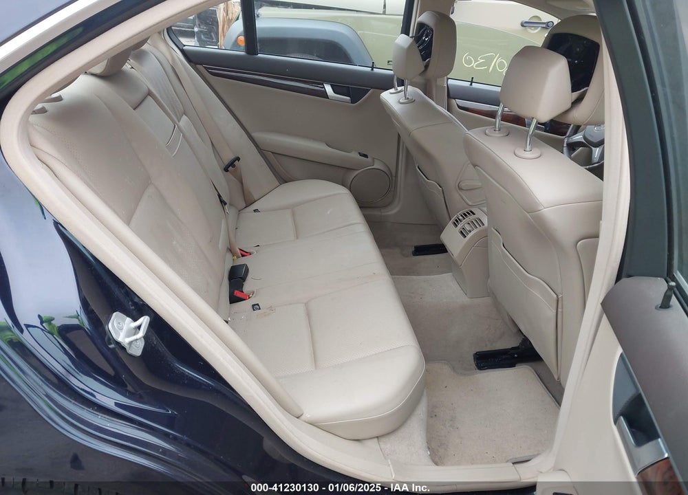2014 MERCEDES-BENZ C 300 LUXURY 4MATIC/SPORT 4MATIC VIN: WDDGF8AB7ER310702