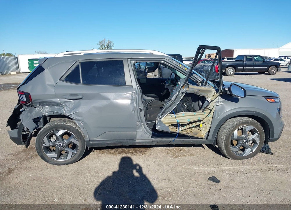 2021 HYUNDAI VENUE SEL VIN: KMHRC8A35MU104256