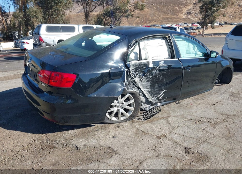 2013 VOLKSWAGEN JETTA 2.5L SE VIN: 3VWDP7AJ9DM444815