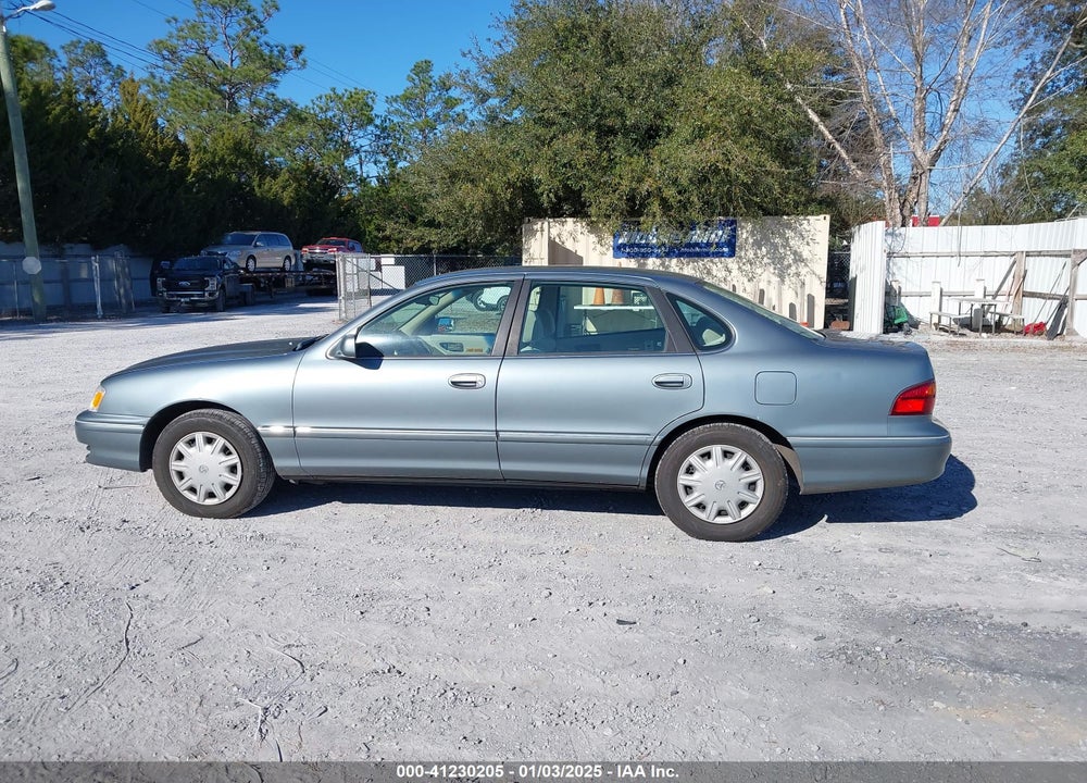 1999 TOYOTA AVALON XL VIN: 4T1BF18B3XU309088