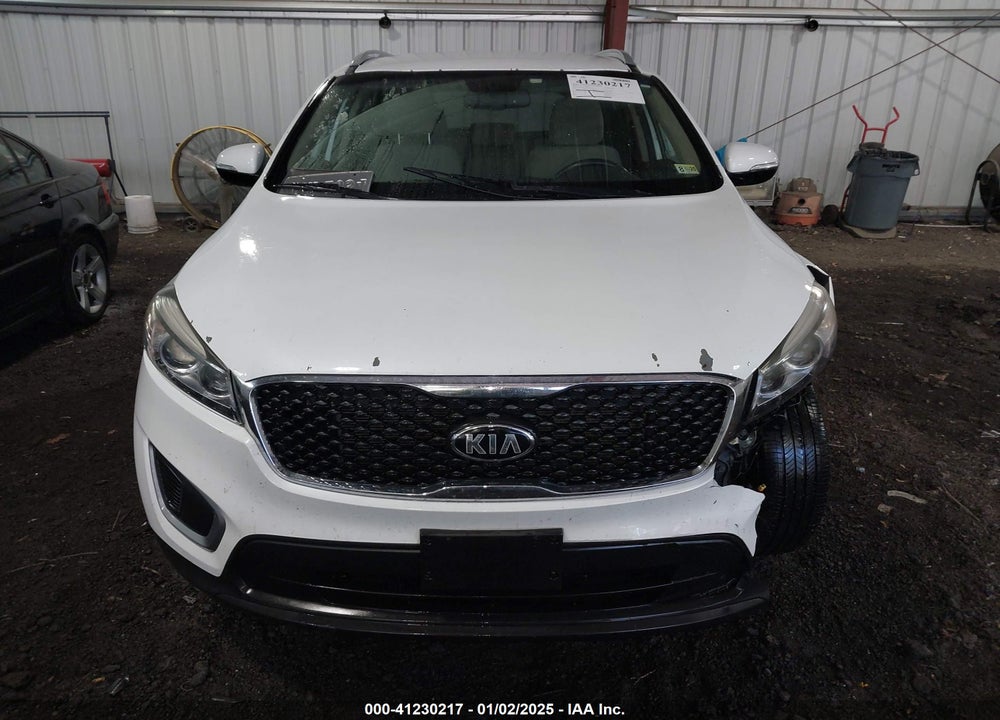 2016 KIA SORENTO 2.4L LX VIN: 5XYPG4A37GG053809