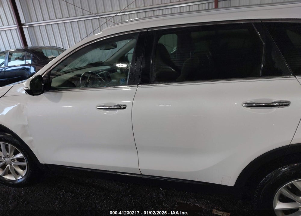 2016 KIA SORENTO 2.4L LX VIN: 5XYPG4A37GG053809