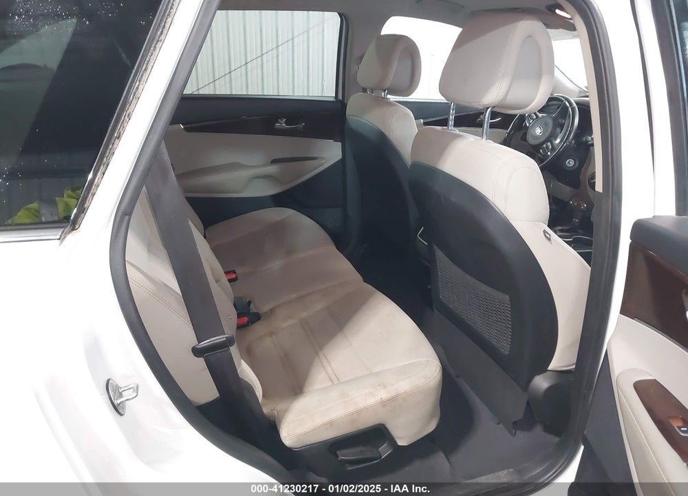 2016 KIA SORENTO 2.4L LX VIN: 5XYPG4A37GG053809