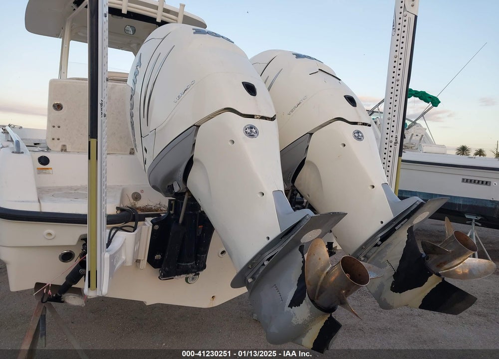 2018 BOSTON WHALER OTHER VIN: BWCE0776I718