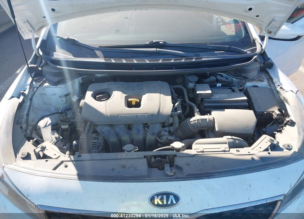 2017 KIA FORTE VIN: 3KPFL4A76HE116813