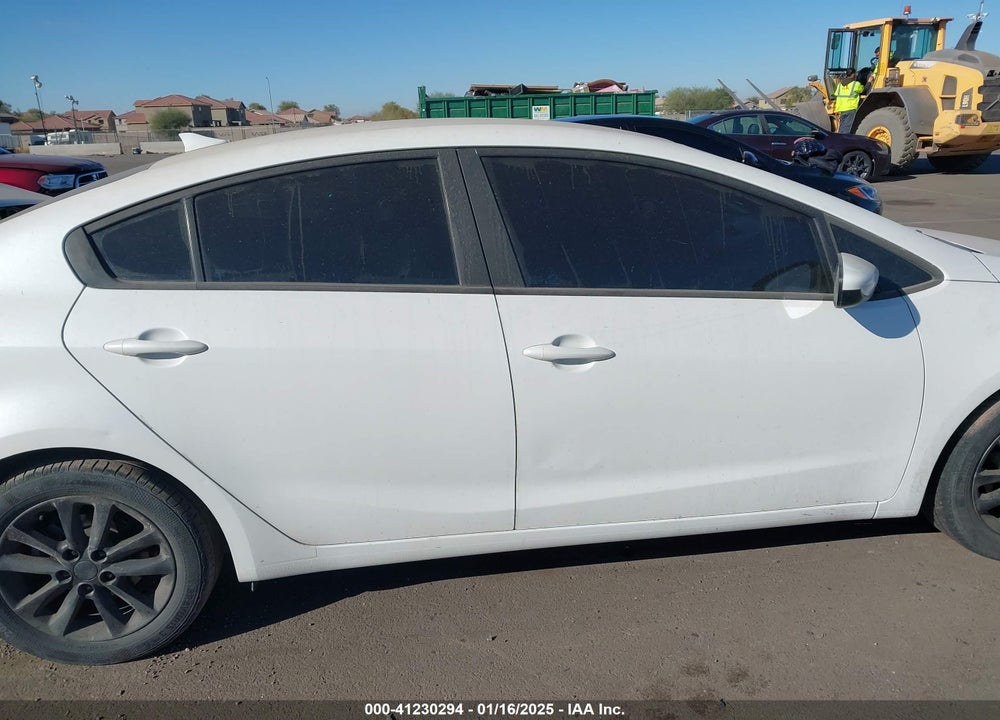 2017 KIA FORTE VIN: 3KPFL4A76HE116813