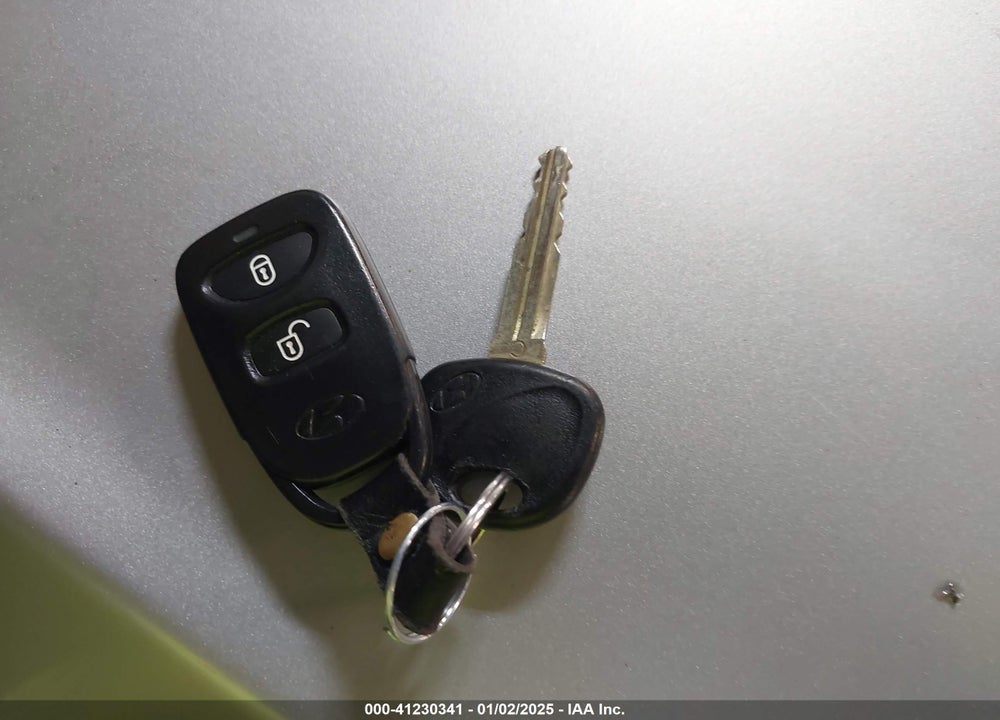 2008 HYUNDAI SANTA FE GLS VIN: 5NMSG13D18H227976