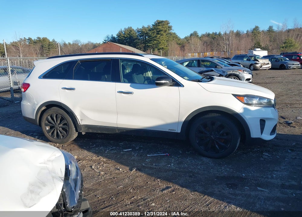 2019 KIA SORENTO 3.3L S VIN: 5XYPGDA55KG593007