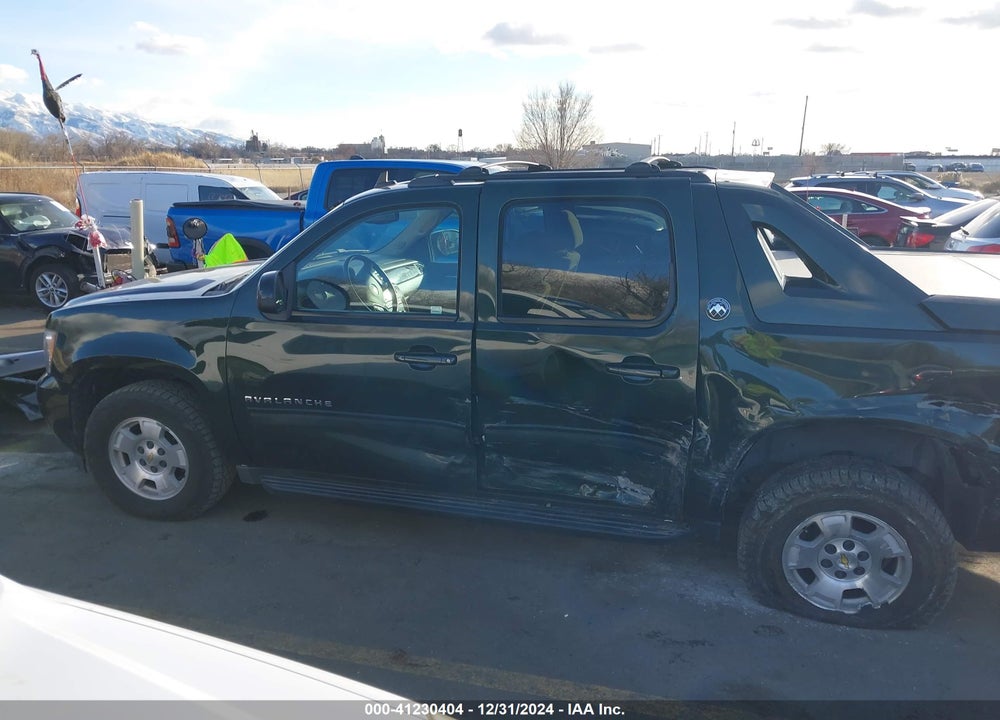 2013 CHEVROLET AVALANCHE VIN: 3GNMCEE02DG321870