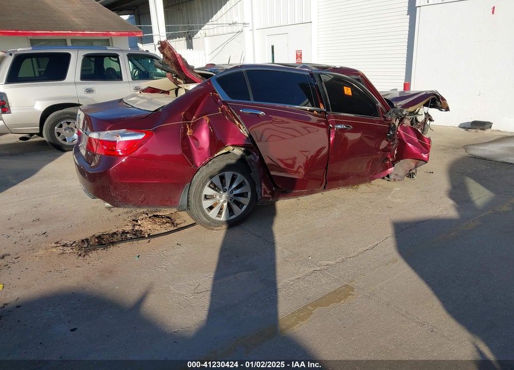2013 HONDA ACCORD VIN: 1HGCR3F81DA033088