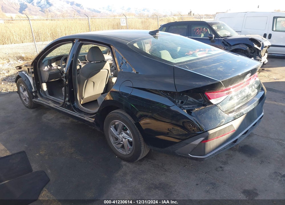 2024 HYUNDAI ELANTRA VIN: KMHLL4DG6RU765251