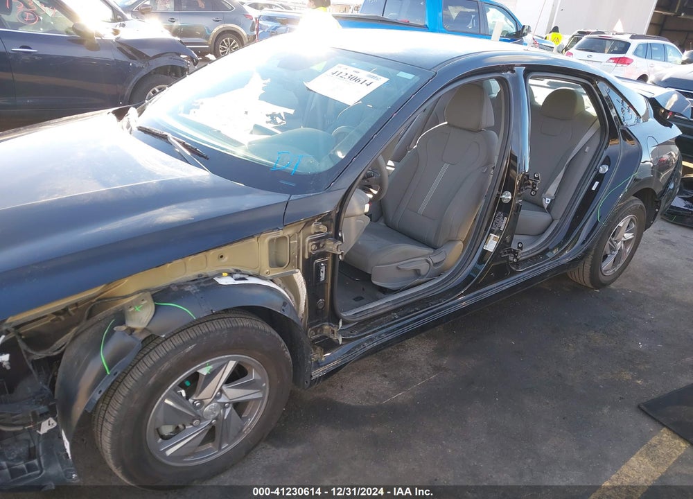 2024 HYUNDAI ELANTRA VIN: KMHLL4DG6RU765251