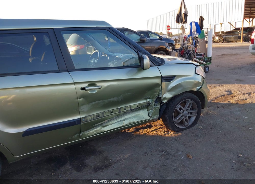 2011 KIA SOUL VIN: KNDJT2A20B7218652
