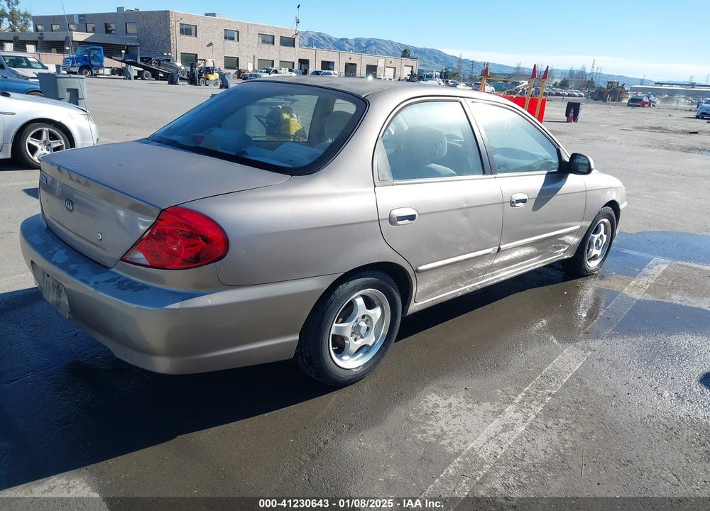 2002 KIA SPECTRA LS VIN: KNAFB121025134333