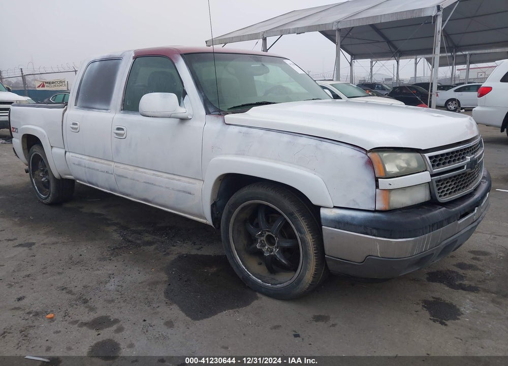 2005 CHEVROLET SILVERADO 1500 LS VIN: 2GCEC13T451110988