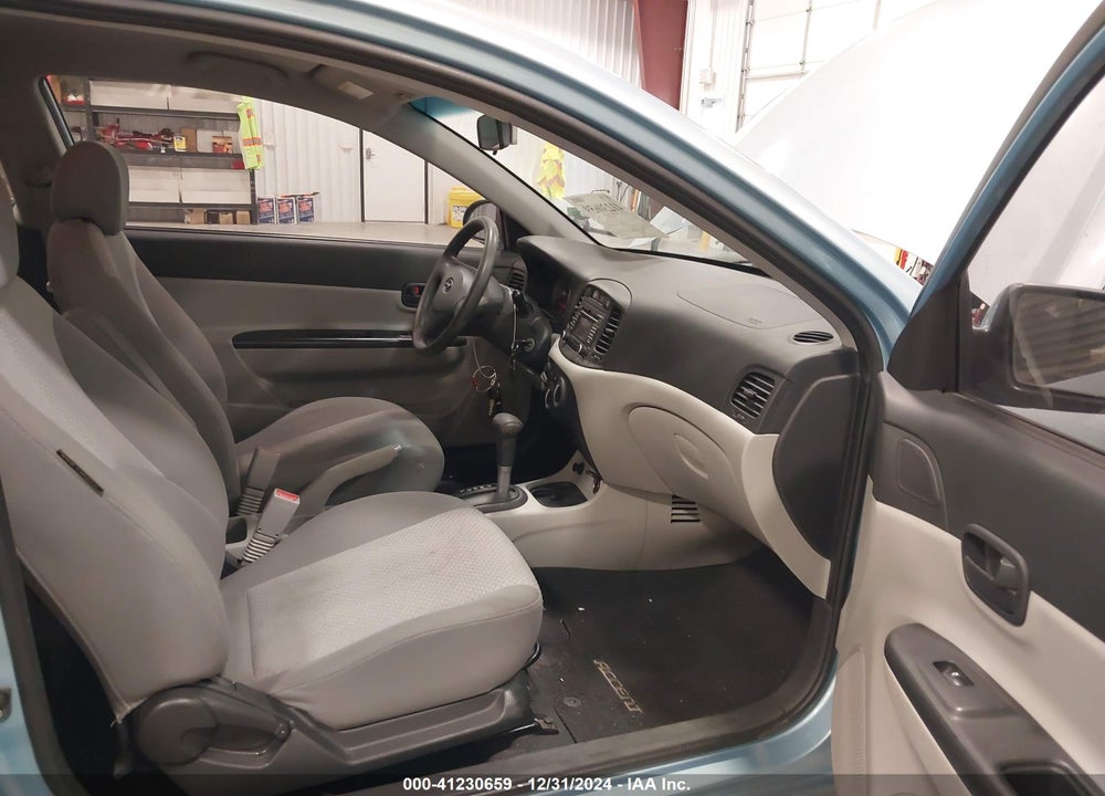2008 HYUNDAI ACCENT GS VIN: KMHCM36C18U079909