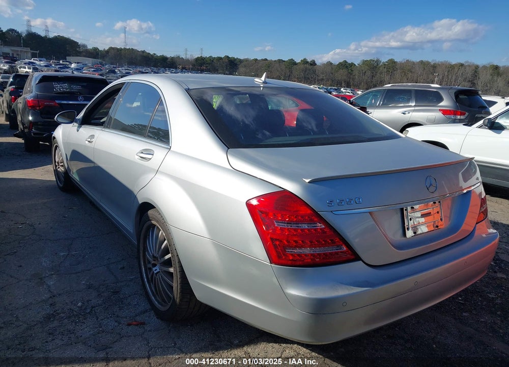 2007 MERCEDES-BENZ S 550 VIN: WDDNG71XX7A097675
