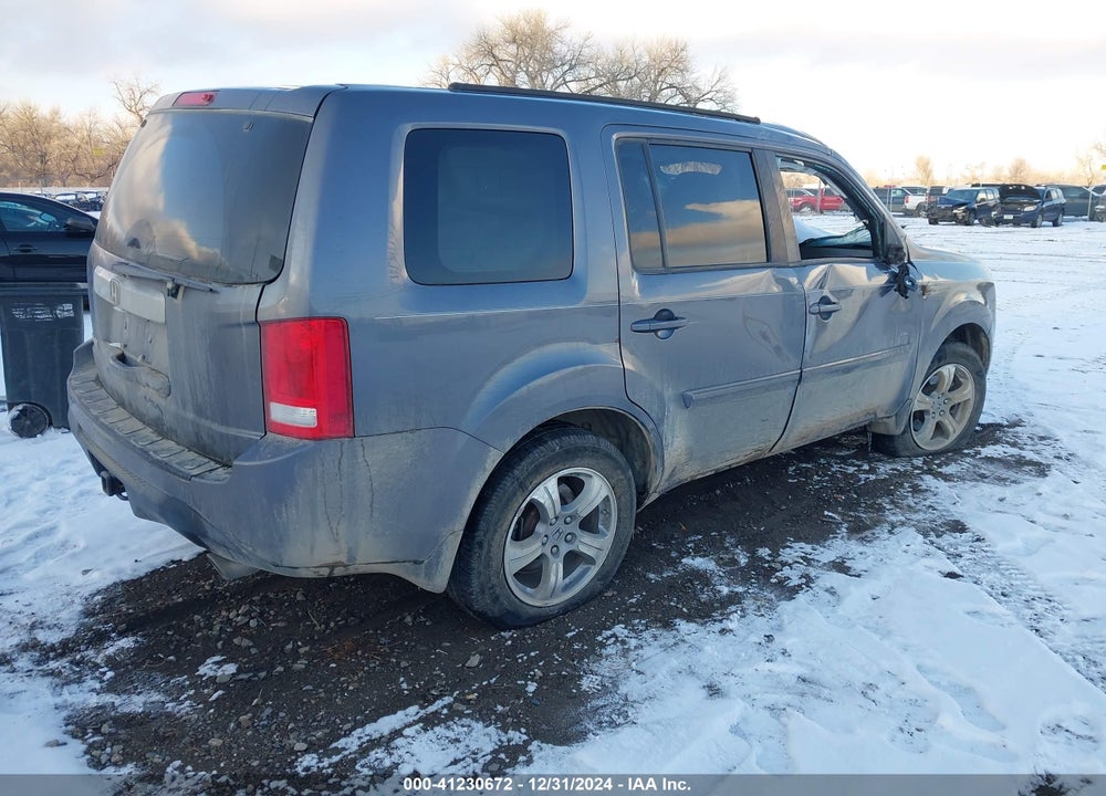 2015 HONDA PILOT EX VIN: 5FNYF3H49FB031235