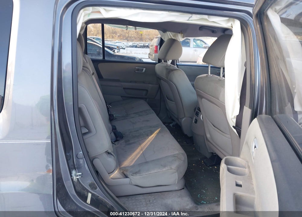 2015 HONDA PILOT EX VIN: 5FNYF3H49FB031235