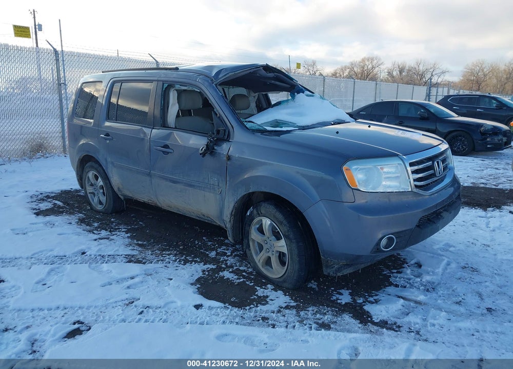 2015 HONDA PILOT EX VIN: 5FNYF3H49FB031235