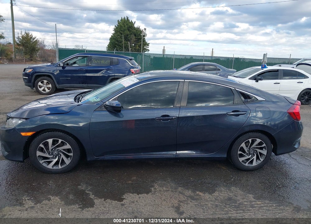2018 HONDA CIVIC VIN: 2HGFC2F75JH610590