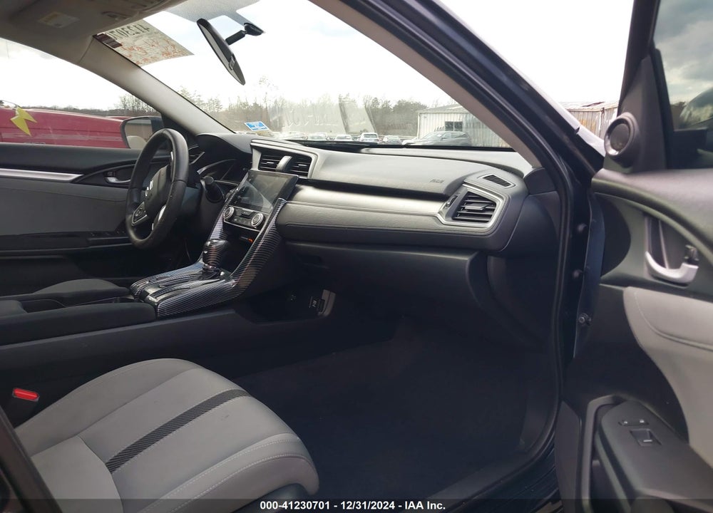 2018 HONDA CIVIC VIN: 2HGFC2F75JH610590
