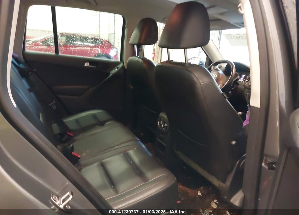 2012 VOLKSWAGEN TIGUAN SE VIN: WVGBV7AX6CW006106