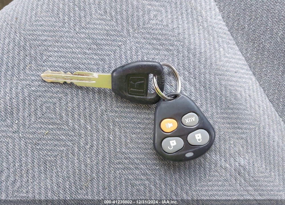 2001 HONDA CIVIC LX VIN: 1HGES16591L013839