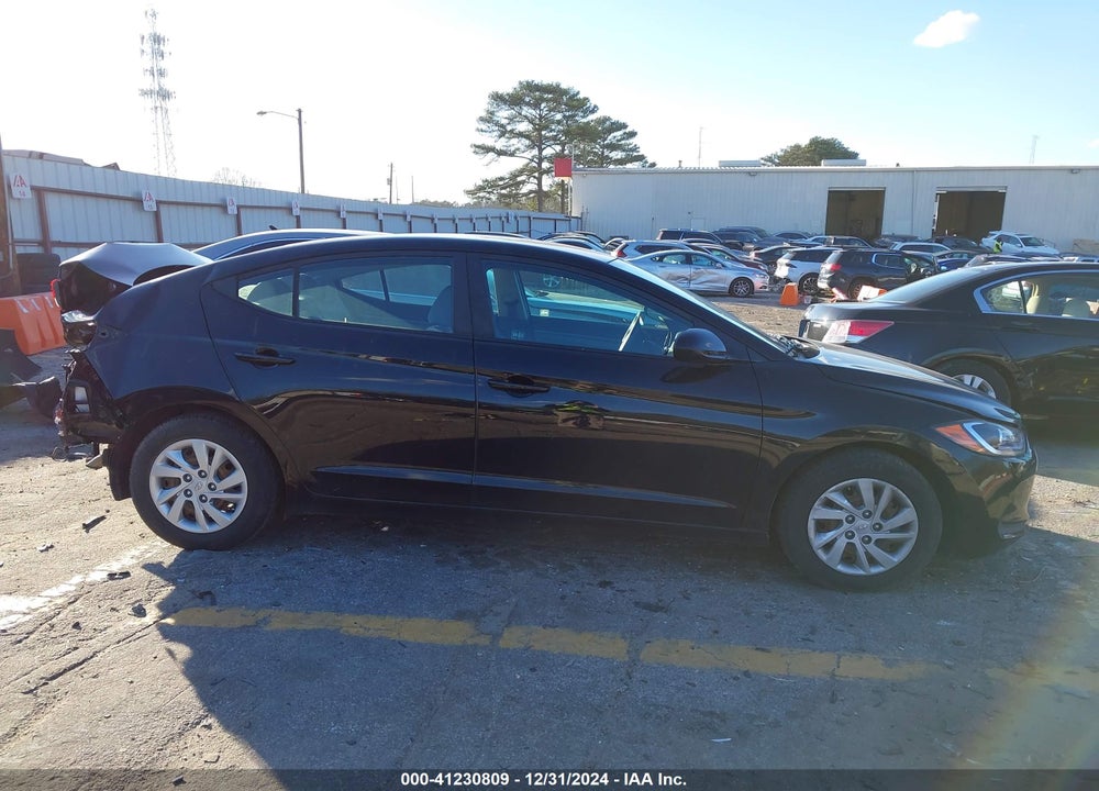 2017 HYUNDAI ELANTRA VIN: KMHD74LF1HU091851